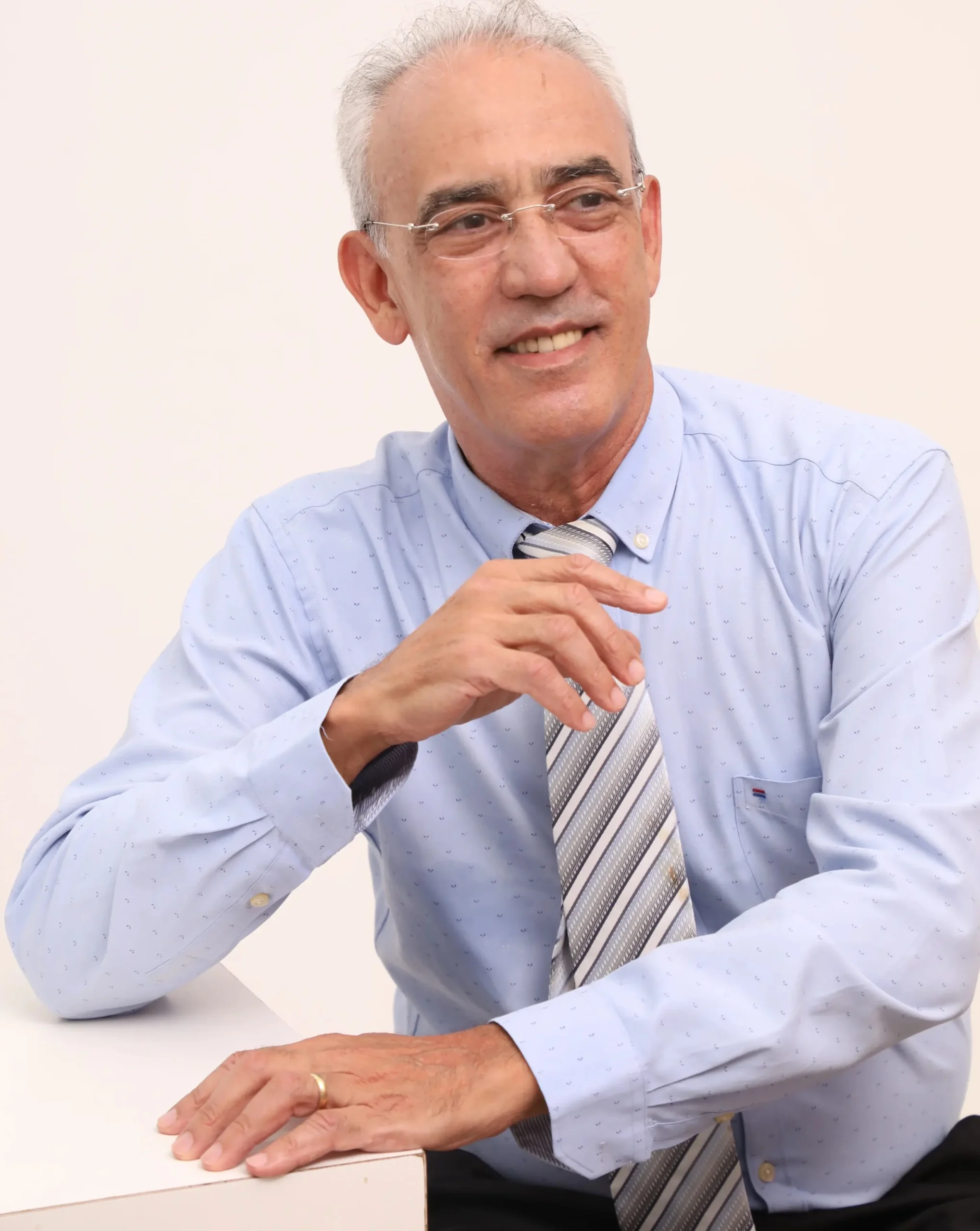 Prof. Dr. Leonardo Gontijo